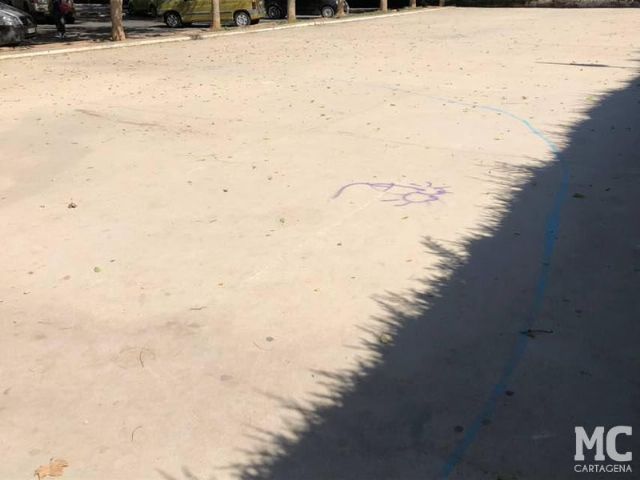 MC Cartagena denuncia el lamentable estado de mantenimiento de las pistas deportivas de Ciudad Jardín - 4, Foto 4