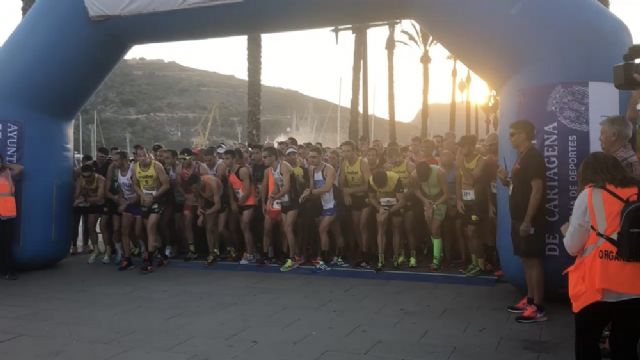 1.500 corredores solidarios han llenado de vida el Puerto de Cartagena en la III carrera 10k CPC - 4, Foto 4