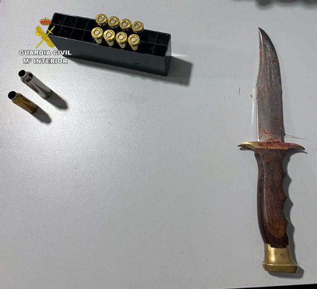 La Guardia Civil sorprende a dos cazadores presuntamente relacionados con la caza furtiva de un venado - 2, Foto 2