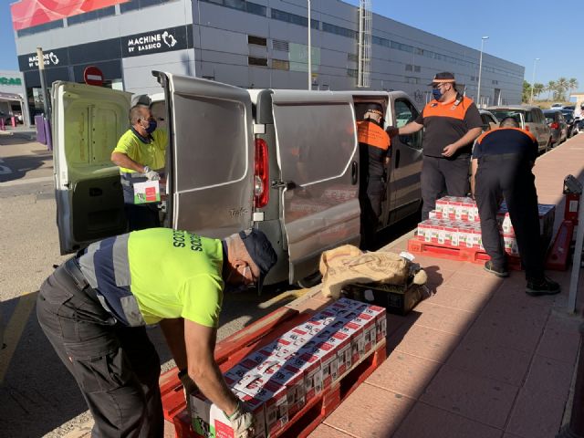 Una enfermera de Los Arcos dona 1,5 toneladas de leche al Banco Municipal de Alimentos a través del Gorrito Sani - 2, Foto 2