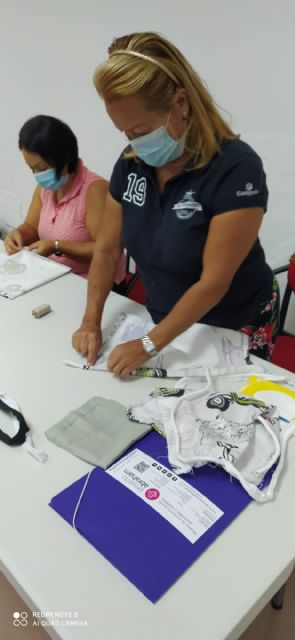 La Concejalía de Servicios Sociales y Proyecto Abraham ponen en marcha el curso “Camina entre Telas” para la mejora de la empleabilidad - 3, Foto 3