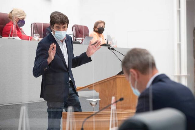 Podemos crítica que el consejero de Turismo se olvide del desastre del Mar Menor en su comparecencia - 1, Foto 1