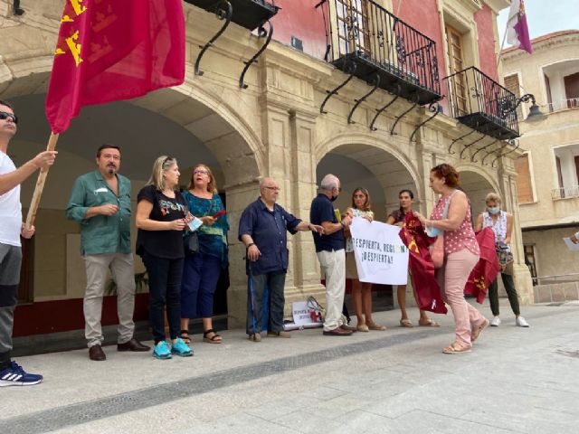 Somos Región inicia su campaña “¡Despierta Región, Despierta! con la primera manifestación frente al ayuntamiento de Abanilla - 2, Foto 2