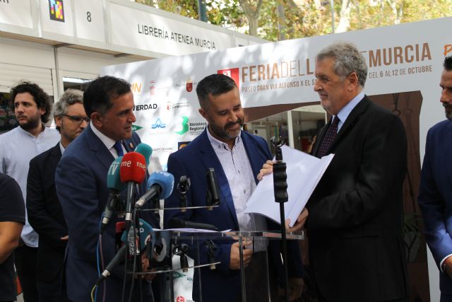 Inaugurada la Feria del Libro de Murcia más participativa - 1, Foto 1