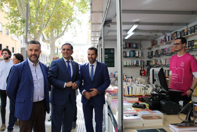 Inaugurada la Feria del Libro de Murcia más participativa - 3, Foto 3