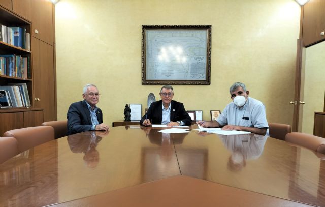 Urrea mantiene una reunión de trabajo con el representante de la Comunidad de Regantes de la Zona V, sectores I y II - 1, Foto 1