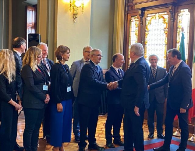 Alberto Castillo propone agilizar los mecanismos de participación de los parlamentos en decisiones de la Unión Europea - 3, Foto 3