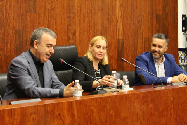 Lorenzo Silva y Noemí Trujillo, pregonan la Feria del Libro de Murcia - 2, Foto 2