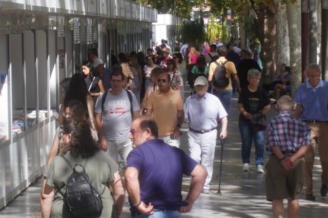 Inaugurada la Feria del libro de Murcia importante de su historia - 3, Foto 3
