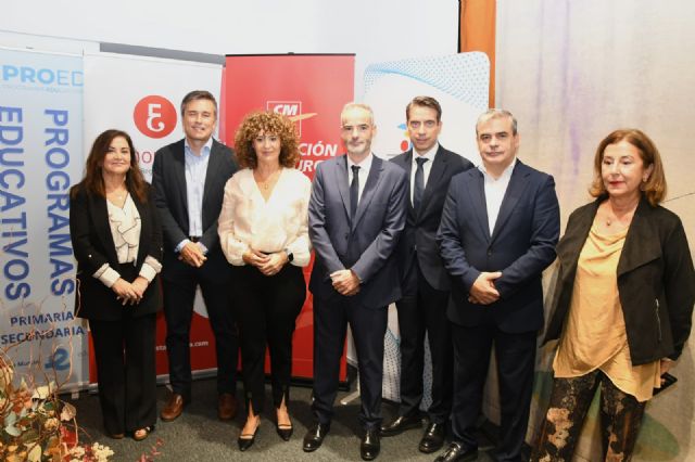 Cerca de 4.000 alumnos de ESO, Bachillerato y Formación Profesional se forman este curso en educación financiera y emprendimiento - 2, Foto 2