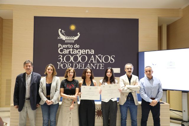 El Puerto de Cartagena premia la excelencia académica y la creatividad ambiental entre jóvenes talentos - 1, Foto 1