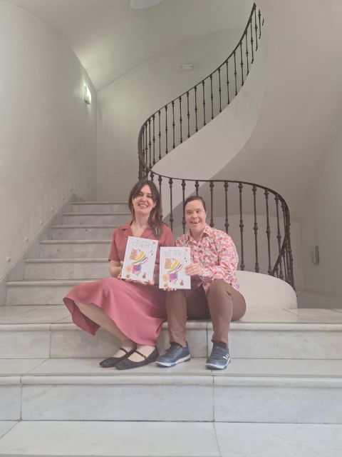 Bichitos que hacen grande la lectura: Miriam y Violeta Nicolás llegan a la Feria del Libro de Murcia con un proyecto poético-visual que celebra la diversidad y la creatividad infantil - 1, Foto 1