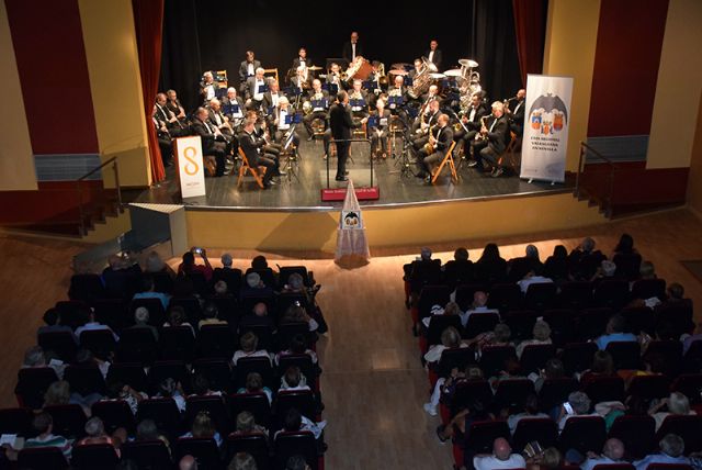 El maestro José Albero, exdirector de la Banda Municipal de Sevilla, recibe un emotivo reconocimiento - 4, Foto 4