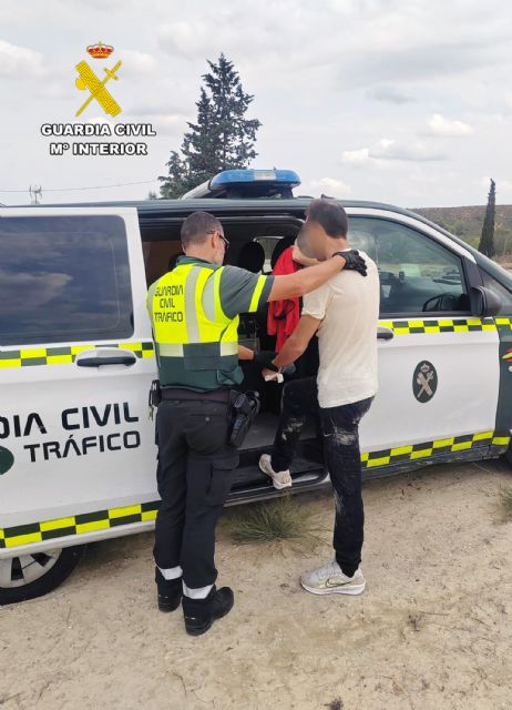La Guardia Civil detiene al conductor que atropelló a cinco ciclistas en la pedanía murciana de Cañada de San Pedro - 2, Foto 2