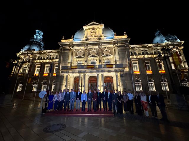 El Palacio Consistorial de Cartagena estrena nueva iluminaci�n ornamental gracias a la Fundaci�n Iberdrola Espa�a