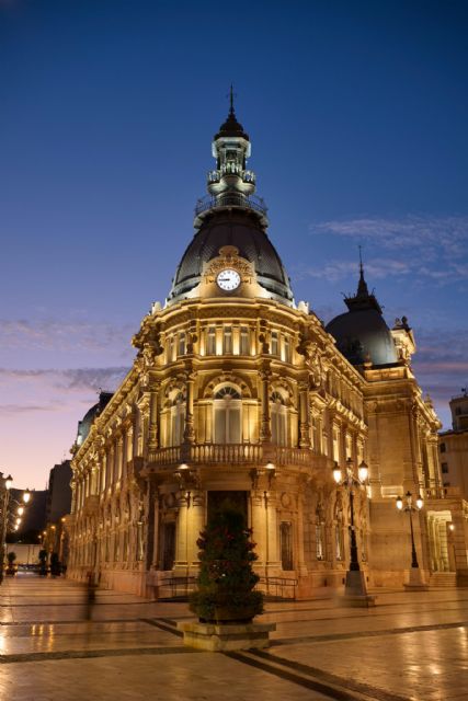 El Palacio Consistorial de Cartagena estrena nueva iluminación ornamental gracias a la Fundación Iberdrola España - 4, Foto 4