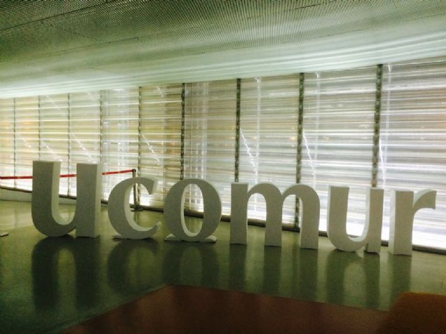 Responsables locales del Ayuntamiento asisten al acto que celebra UCOMUR con motivo del Día Mundial del Cooperativismo, en Cartagena, Foto 9