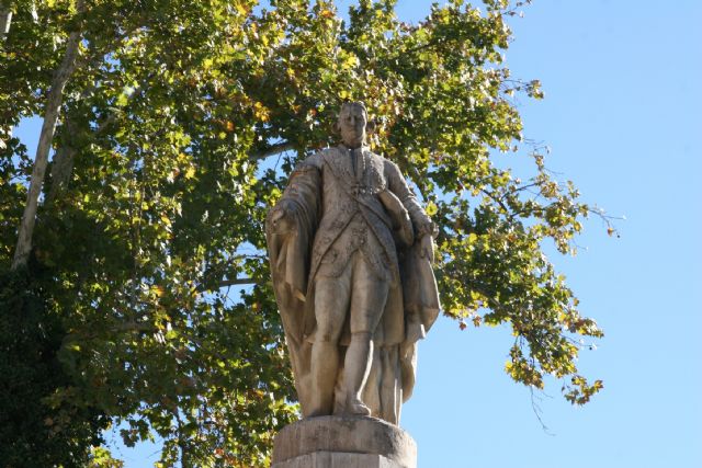HUERMUR denuncia que la estatua centenaria del Conde de Floridablanca se ha quedado manca - 5, Foto 5