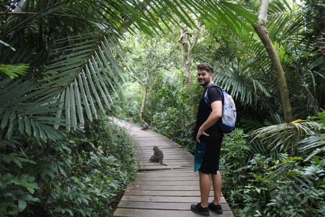 Un alumno de la Escuela naval de la UPCT asesora el diseño de los submarinos de la armada taiwanesa - 1, Foto 1