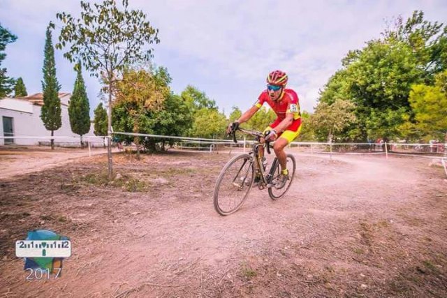 Fin de semana de éxitos para los corredores del Club Ciclista Santa Eulalia