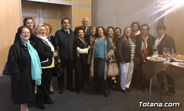 Un numeroso grupo de Amas de Casa de Totana asistieron al Foro Interalimentario SEPOR 2018, Foto 4
