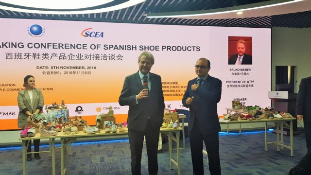 El Gobierno regional y las empresas de calzado unen fuerzas para conquistar el mercado chino - 2, Foto 2