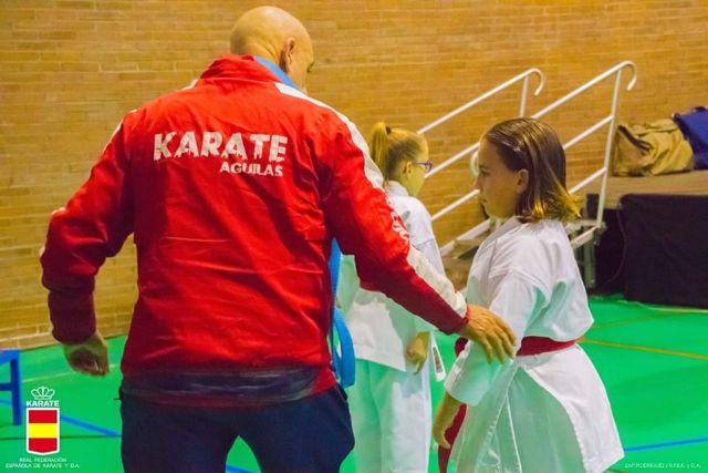 El equipo aguileño de Kárate Águilas obtiene grandes resultados en Ávila - 1, Foto 1