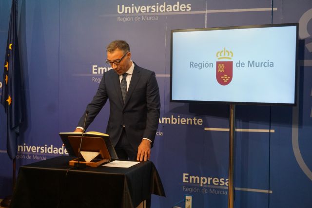 Tomás Fernández toma posesión como nuevo secretario general de la Consejería de Empleo, Investigación y Universidades - 1, Foto 1