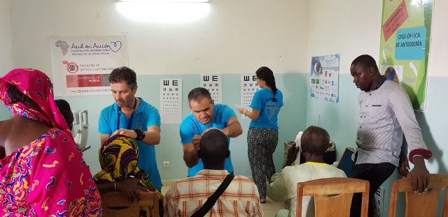 Azul en Acción atiende a 2.750 senegaleses en la mayor campaña de cooperación sanitaria en oftalmología y óptica - 3, Foto 3