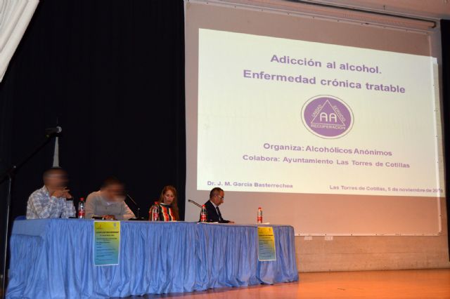 El Ayuntamiento ayuda a visibilizar la realidad de los miembros de Alcohólicos Anónimos - 3, Foto 3