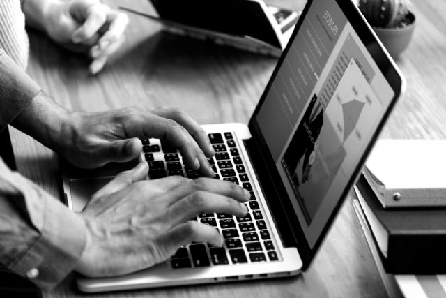 Ingenieros e Iberdrola crearán una mesa de trabajo para la tramitación de expedientes con el objetivo de acelerar los procedimientos y favorecer la inversión - 1, Foto 1