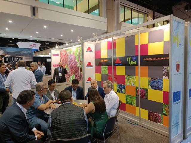 Una decena de productores de uva de mesa participa en una feria en Orlando con el apoyo del INFO - 1, Foto 1