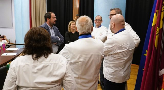 Los Alcázares recibe la visita de Euro-Toques, una asociación internacional de cocineros y cocineras - 1, Foto 1