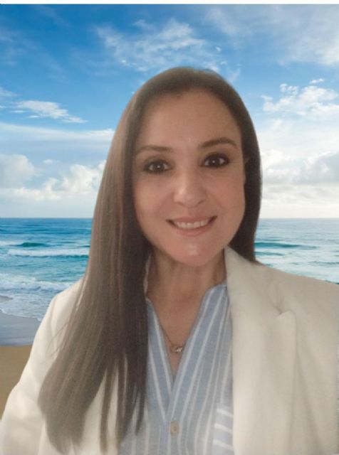 Paqui Cutillas presenta su libro Una luz en el horizonte. Un viaje hacia un liderazgo emocional el jueves 7 de noviembre - 1, Foto 1