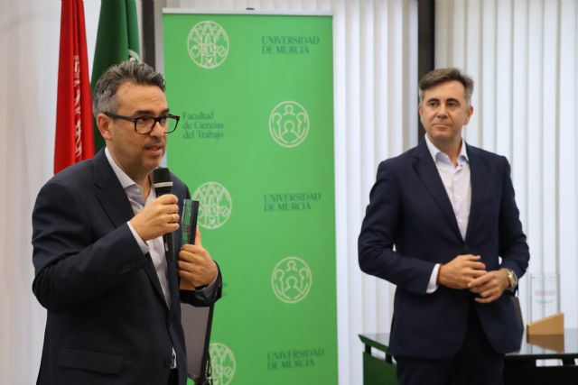 Loterías Perolo y Carlos Moreno, premiados en XII Foro de Empleo y Desarrollo local - 3, Foto 3