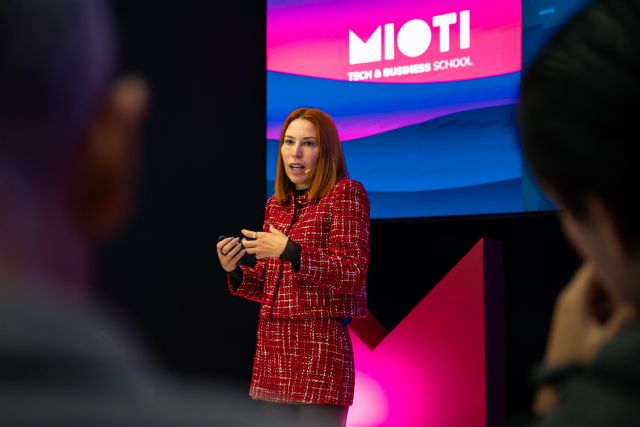 MIOTI impulsa la alfabetización en IA para cumplir, competir y liderar con la nueva Ley Europea AI ACT - 1, Foto 1