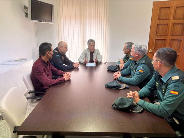 El Ayuntamiento de Calasparra y la Guardia Civil refuerzan su coordinación para mantener la seguridad en el municipio - 2, Foto 2