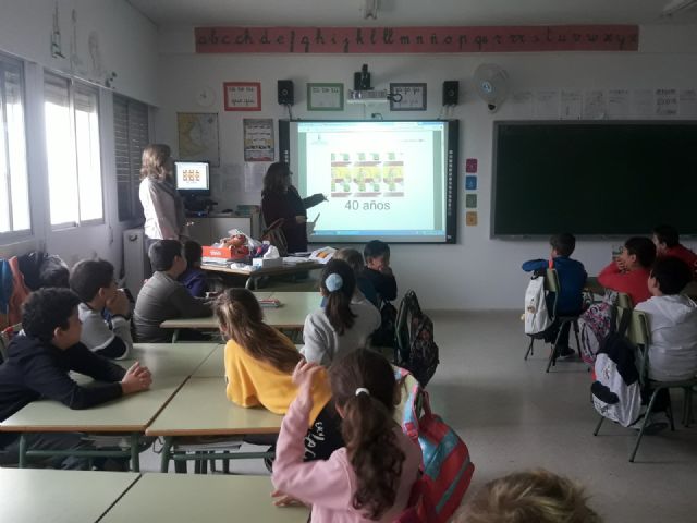 Los escolares de San Pedro del Pinatar protagonizan la celebración del 40 aniversario de la Constitución Española - 3, Foto 3