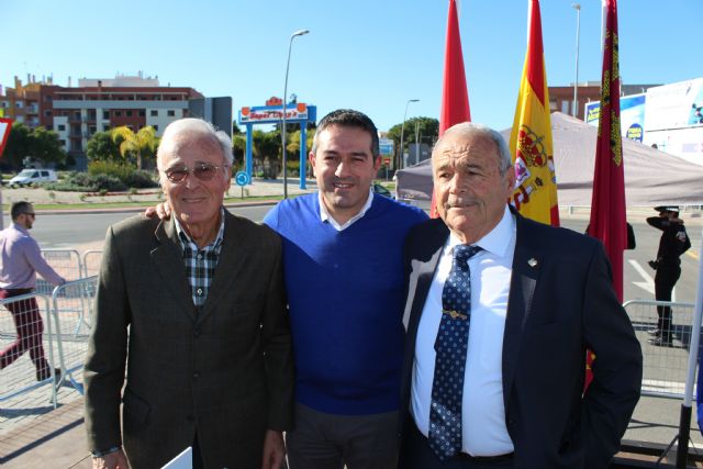 Inaugurado el rótulo luminoso de la mítica discoteca Súper Chuy's, ya desaparecida y todo un referente en la noche alcantarillera y murciana - 4, Foto 4