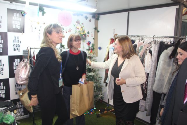Los comercios pinatarenses exponen sus productos y servicios en la VIII Feria de Navidad - 2, Foto 2