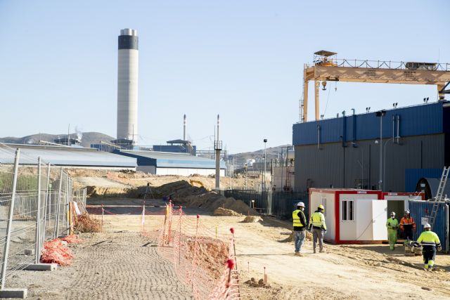 La prolongación del rack de tuberías en El Fangal mejorará las instalaciones para la carga y descarga de graneles líquidos - 2, Foto 2