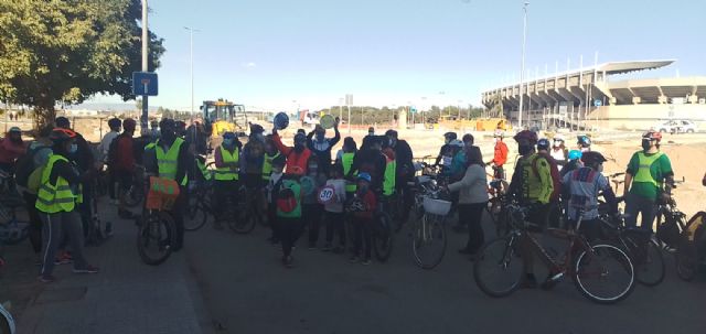 Los colectivos ciclistas celebran el día de la ciudad - 3, Foto 3
