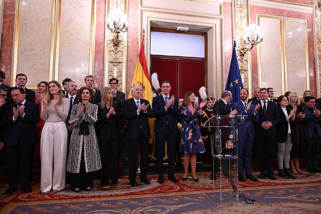 El presidente del Gobierno, Pedro Sánchez, ha asistido hoy al acto conmemorativo por el 46 aniversario de la Constitución Española - 1, Foto 1