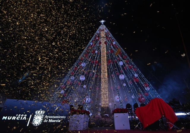La ilusión de los niños enciende el Gran Árbol de Navidad de Murcia - 5, Foto 5