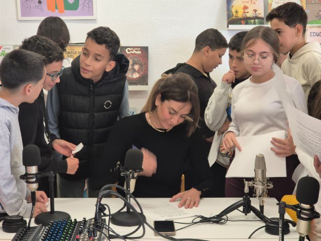 La alcaldesa de Archena propone incorporar un nuevo artículo constitucional que regule de forma estricta el uso de redes sociales en menores limitando su uso - 2, Foto 2