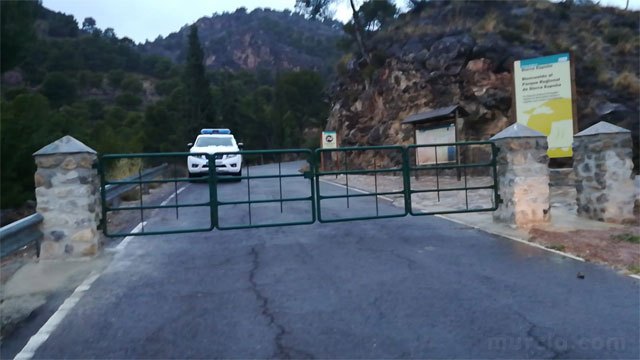 Se cierra los accesos al Parque Regional de Sierra Espuña, Foto 1