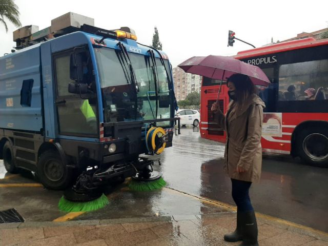 El Ayuntamiento pone en marcha un dispositivo especial de limpieza viaria por las lluvias - 2, Foto 2
