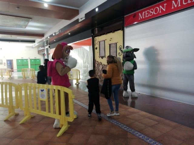 Los niños y niñas mayores de 5 años dan un ejemplo de responsabilidad vacunándose contra la COVID 19 - 2, Foto 2