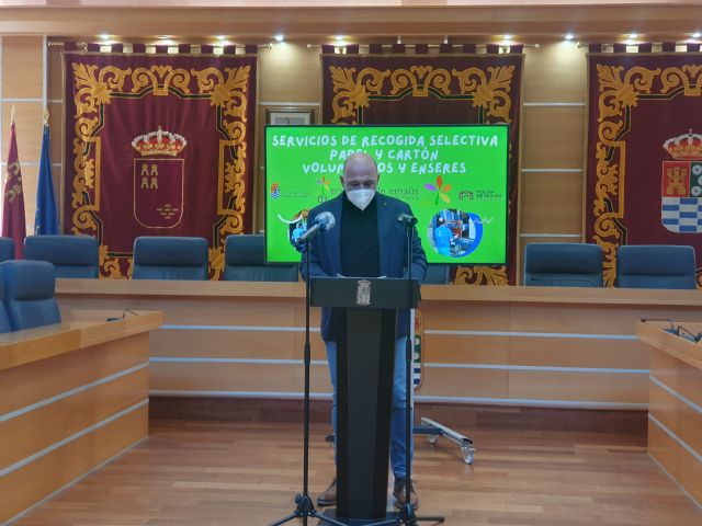 Traperos de Emaus se hace cargo de la recogida de papel-cartón y voluminosos-enseres en Molina de Segura generando con ello 20 puestos de trabajo - 2, Foto 2