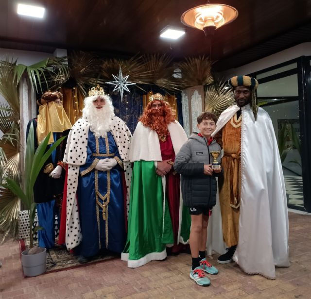 Entrega de premios del torneo de navidad de la escuela de tenis del C.T. Totana y visita de los Reyes Magos, Foto 8